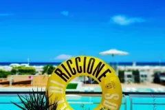 Spiaggia con centro estetico a Riccione